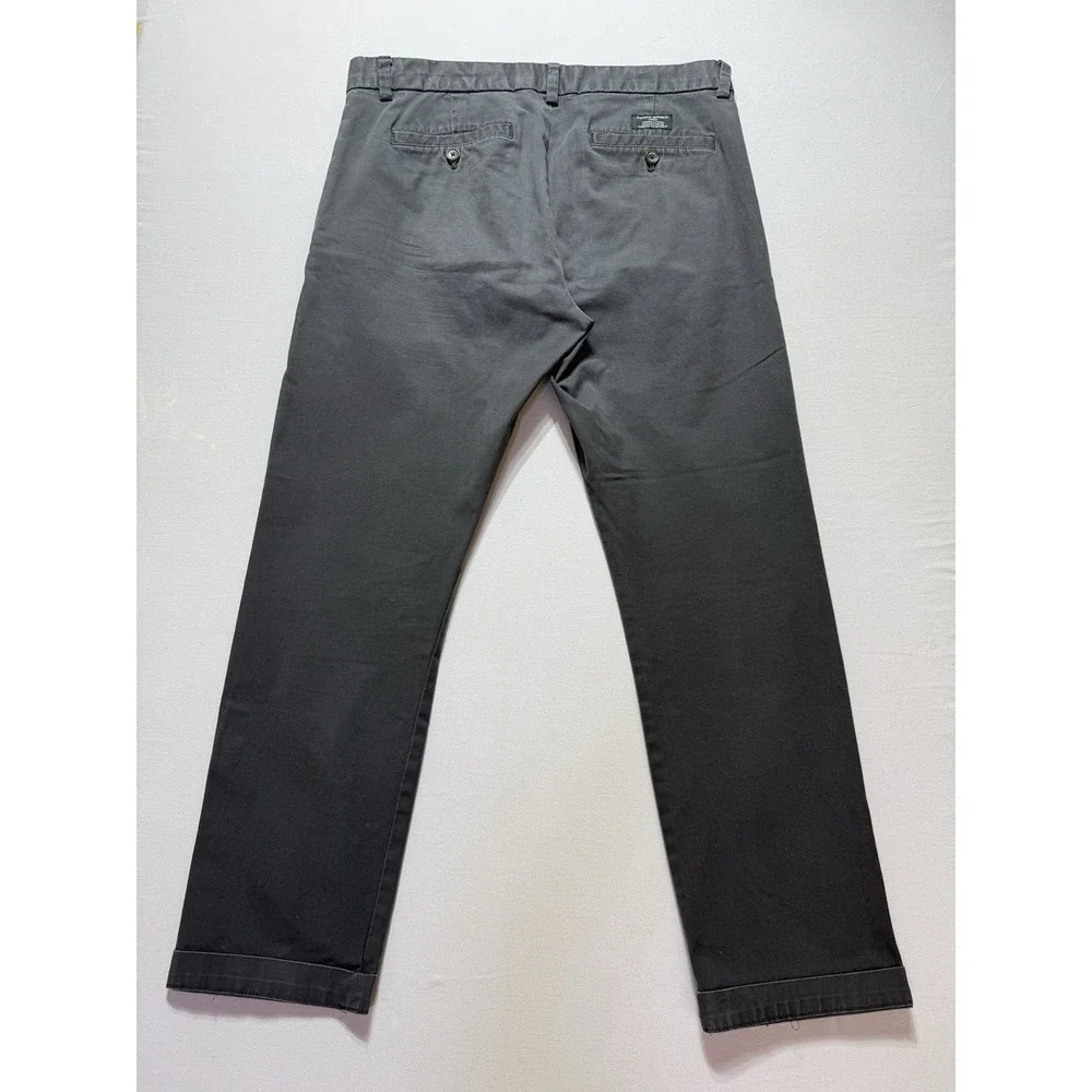 Banana Republic Men's Skinny Fit Stretch Chino Pants Gray 34W Flat Front